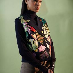 BETRUE Women Floral Cotton Crop Tailored Jacket with Embroidered-44