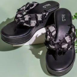 Inc.5 Women's Black Thong Wedges-image-48