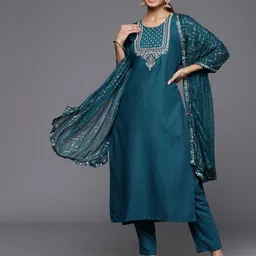 Varanga Ethnic Motifs Embroidered Regular Sequinned Kurta with Trousers & Dupatta-9