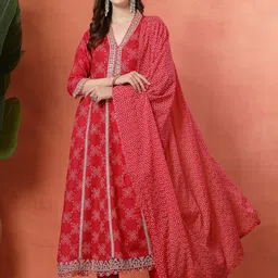 AAYUFAB Bandhani Printed V-Neck Panelled Anarkali Kurta With Trousers & Dupatta-picture-15