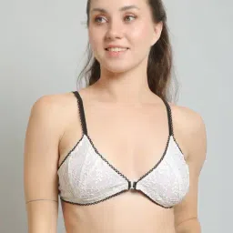 N-Gal White Lace Full Coverage Non-Wired Bralette-image-50