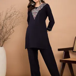 Sangria Floral Yoke Design V-Neck Tunic & Trouser-picture-13