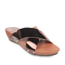 Mochi Women's Bronze Cross Strap Wedges-image-67