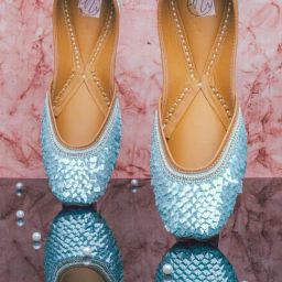 NR by Nidhi Rathi Women's Blue Ethnic Juttis-image-81