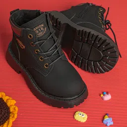 FEETWELL SHOES Fashion Text Patch Detailed Zipper Closure Boots - Black-picture-5