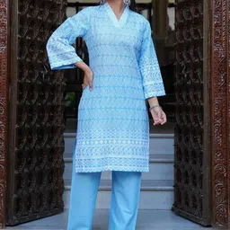 SINGNI Embroidered V-Neck Tunic With Trousers Co-Ords-picture-21