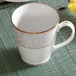 NORITAKE Hearth Off-White & Beige Porcelain Valley Milk Mug (0.37 L) - Set of 1-10