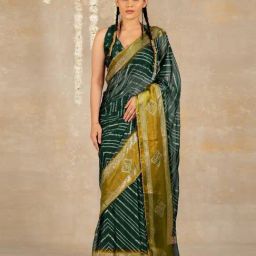 MIRCHI FASHION Dark Green Bandhani Printed Saree with Blouse Piece-image-30