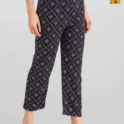 FIT N FAME Women Pack Of 2 Geometric Printed Soft Cotton Pyjamas-picture-20