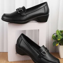 Mochi Women Round Toe Loafers-picture-44