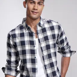 HIGHLANDER Men Comfort Slim Fit Opaque Checked Casual Shirt-picture-0