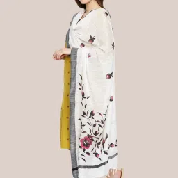 Dupatta Bazaar White Floral Print Dupatta image 3