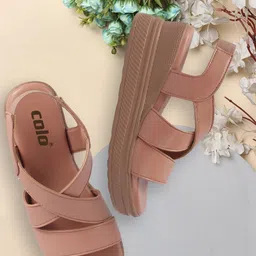 Colo Wedge Sandals with Buckles-42