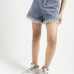 Sera Women Mid-Rise Frayed Hem Denim Shorts-image-37