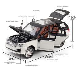 Magicwand 1:24 Scale Die-Cast 2022 Rangee Roverr with 6 Openable Doors,Pull Back Action, Working Lights & Movable Front Wheels image 4