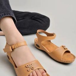 Shoetopia Kids Tan Ankle Strap Wedges-image-72