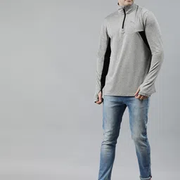 Puma Men Grey Run 1 4 Zip Midlayer Sweatshirt image 5