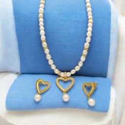 Sri Jagdamba Pearls Lubov Pearl Set for Women-image-97