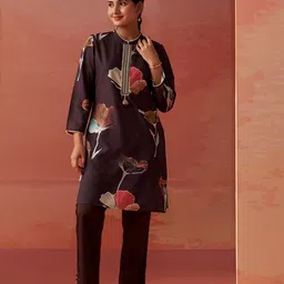 Lakshita Floral Printed Straight Kurta-picture-13