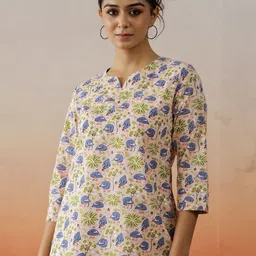 SANSKRUTIHOMES Women Floral Printed Pure Cotton Top-image-41