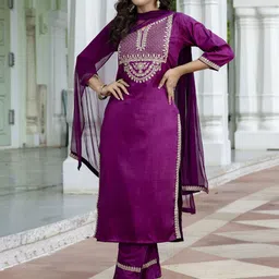 VredeVogel Women Floral Embroidered Regular Kurta with Trousers & With Dupatta-picture-12