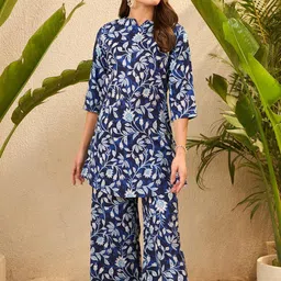 IMANA Floral Printed V-Neck Top With Palazzos Co-Ords-picture-23