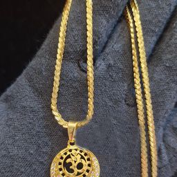 Anshenterpris Gold-Plated Circular OM Pendant With Chain-31