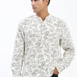 SHOWOFF Quirky Printed Mandarin Collar Kurta-picture-16