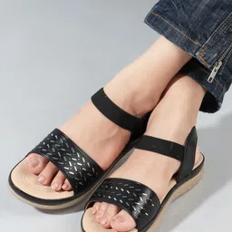 The Roadster Lifestyle Co Women Open Toe Flats-image-68