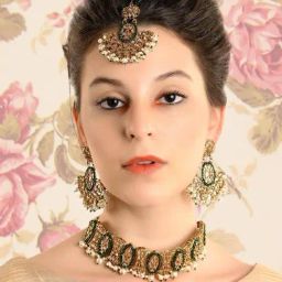 Odette Oval Shape Rich Gold Tone Green Choker Set for Women-image-43