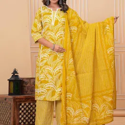 Chandbaali Women Floral Printed Regular Pure Cotton Kurta with Trousers & With Dupatta-image-2