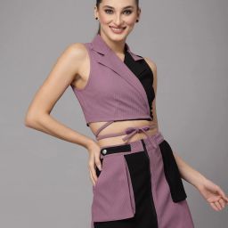 KASSUALLY Mauve & Black Color-Block Cropped Blazer image 1