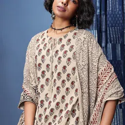 Taavi Ethnic Motifs Printed Bagru Kurta with Trousers & Dupatta-38