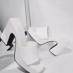 The White Pole Women's White Casual Sandals-image-26
