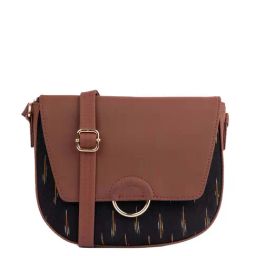 Zouk Classic Black Printed Small Sling Handbag-image-30
