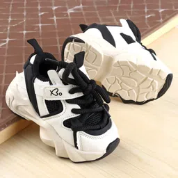 Babyoye Colour Block Lace & Velcro Closure Sneaker Shoes - Black-picture-45