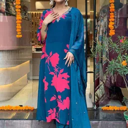 GoSriKi Women Ethnic Motifs Printed Regular Thread Work Kurta with Trousers & With Dupatta-21