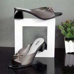 Mochi Open Toe Block Heels With Bows-35