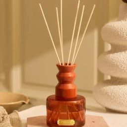 Doft Cosmic Orange Natural Diffuser with 8 Reed Sticks Set image 3
