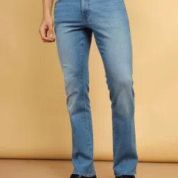 Wrangler Millard Blue Regular Fit Heavily Washed Jeans-picture-25