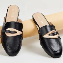Code by Lifestyle Women's Black Mule Shoes-image-50