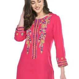AGARU Embroidered Top-picture-56