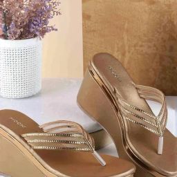 Mochi Women's Antique Gold Thong Wedges-picture-30