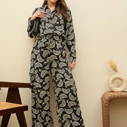 SASSAFRAS Printed Oversize Shirt With Trousers Co-Ords-image-41