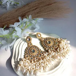 Brado Jewellery Contemporary Chandbalis Earrings-41