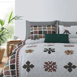 Varde Grey & Red Ethnic Motifs 210 TC Queen Bedsheet with 2 Pillow Covers-picture-14