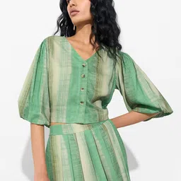 AKKRITI BY PANTALOONS Women Vertical Stripes V-Neck Puffed Sleeve Crop Top-picture-6