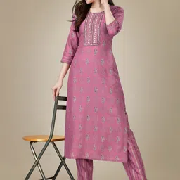 KAYOMMI Women Ethnic Motifs Embroidered Regular Kurta with Trousers-image-69