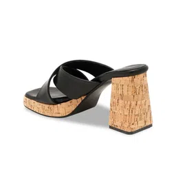 VALIOSAA Cross Strap Solid Block Sandals image 3