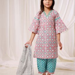 Sangria Girls Ethnic Motifs Printed Sequinned Pure Cotton Kurta with Trousers & Dupatta-picture-50